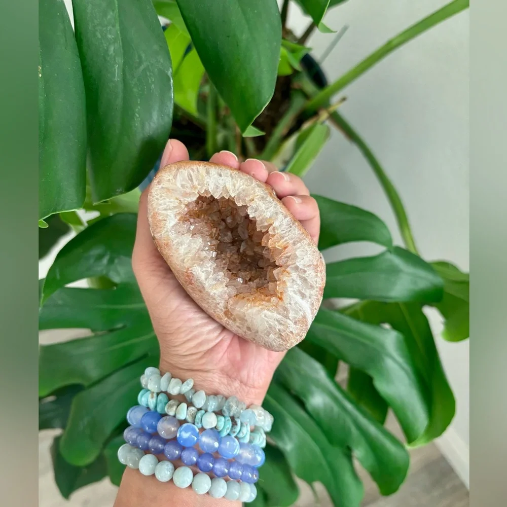 Agate Geode - Picture 6 of 6